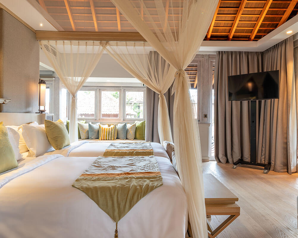 Des Indes I - Upstairs guest suite design